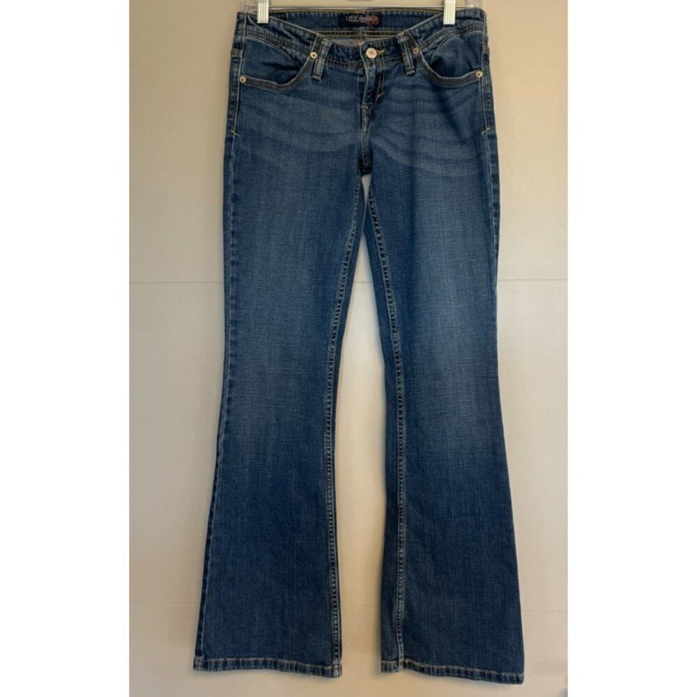 Levi’s Women Low-Rise Denim Jeans Size 7